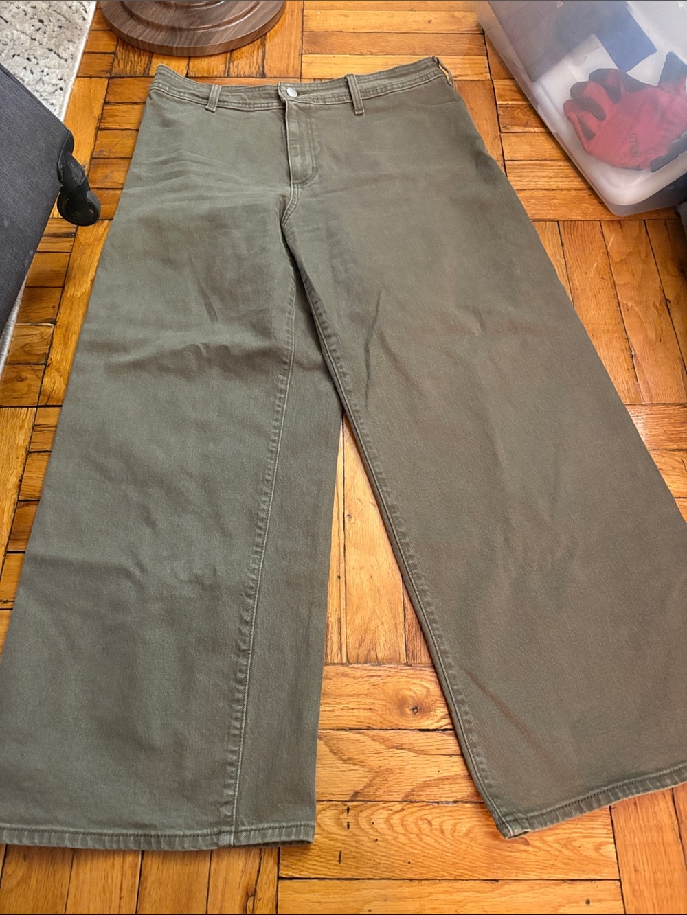Universal Thread Wide-Leg Chino Pants in Olive